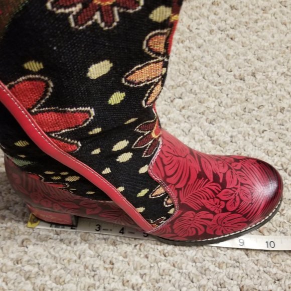 Bohemian Style Boots - Picture 3 of 4